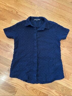 Hype by Jackie Textured Short Sleeve Button-Up Top in Navy Size XS